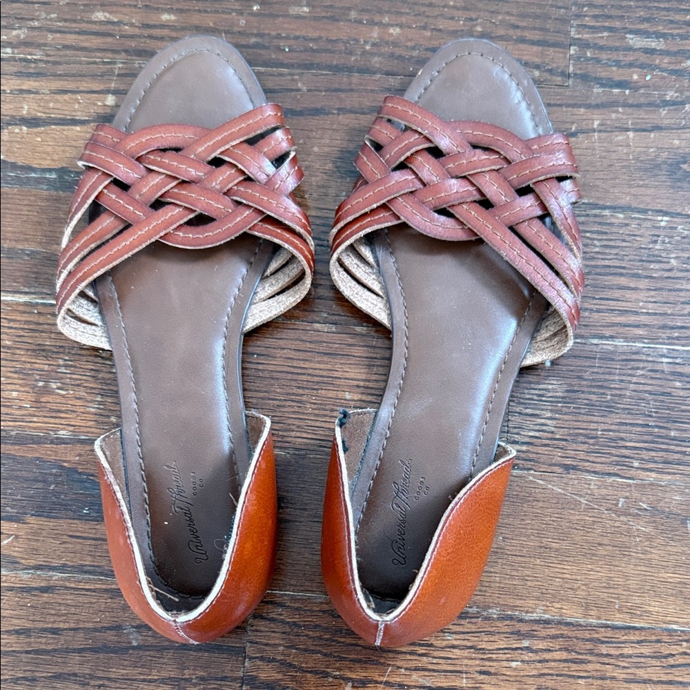 Universal Thread Tan and Brown Woven Flats